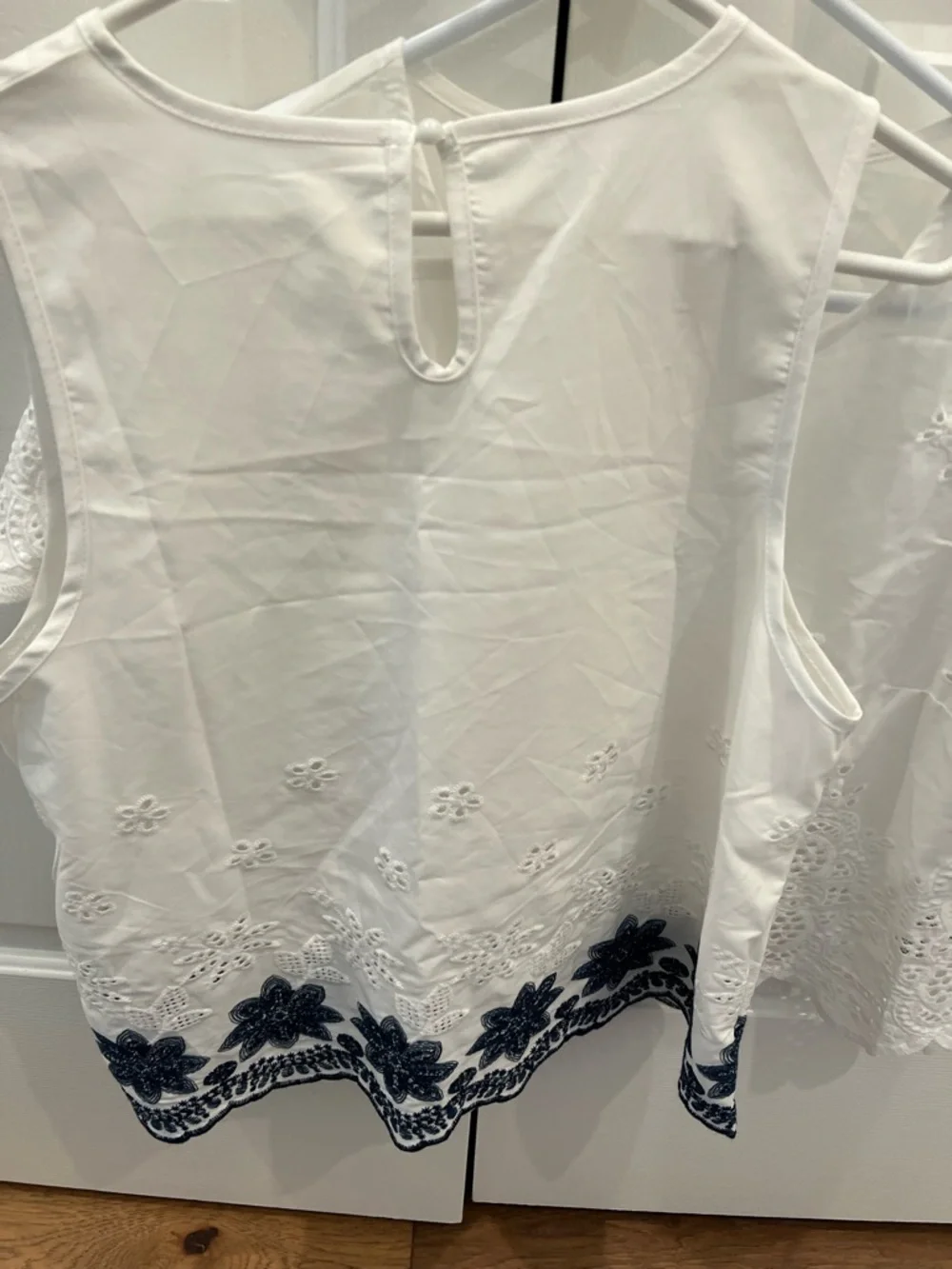 ✨ Bundle of 2 Lace Tops | SHEIN  ✨ - Picture 3 of 7